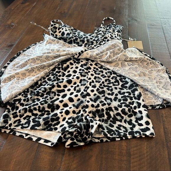 NWT Active USA Size Small Black and White Leopard Romper Spaghetti straps - Picture 8 of 11